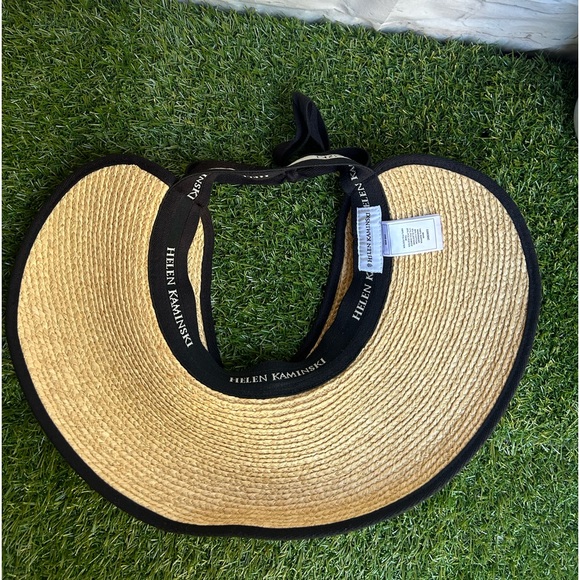 HELEN KAMINSKI
Mai
$225.00 NEW COLOUR
Natural/Midnight - Picture 14 of 16